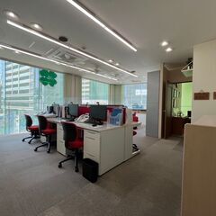 【正社員】一般事務スタッフ／今年11月に新築オフィスに移転／未経験者歓迎／完全週休2日制の画像