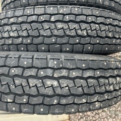 中古スパイクタイヤ　205/85R16の画像