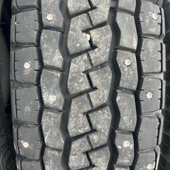 中古スパイクタイヤ　205/85R16の画像