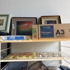 【中古/現状/新宮町】雑貨、事務用品、絵画、洗剤などいろいろ その2の画像