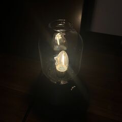 IKEA TÄRNABY テールナビー テーブルランプ 調光可能 チャコール 25 cmの画像
