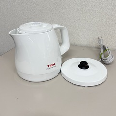 A1609🌟激安‼️ ティファール 電気ケトル 0.8L パフォーマ ホワイト🌟の画像