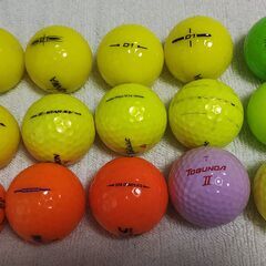 ゴルフボール　カラーの画像