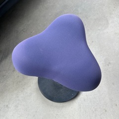 バランス　スツール　椅子　いすイスの画像