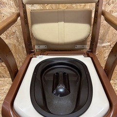 家具調ポータブルトイレ 未使用品 の画像