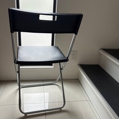 IKEA折りたたみ椅子の画像