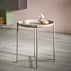 IKEA サイドテーブルの画像
