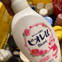 無料 使いかけ洗剤、殺虫剤、ワセリン等の画像