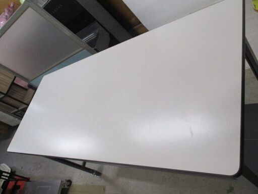 トラスコ　作業台　AEW型作業台　荷重500㎏　キャスター付き　W1800×D750【引き取り限定】