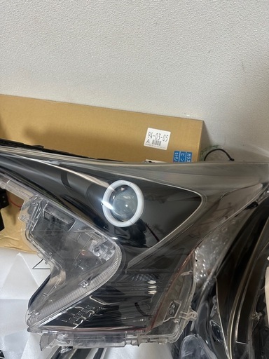 50 プリウス　ヘッドライト　イカリング