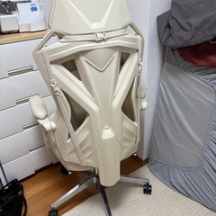 paxtonゲーミングチェア　アイボリーの画像