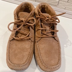 【美品】UGG ブラウン スエード モカシン ショートブーツ　22.5cmの画像