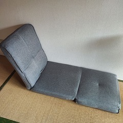 ニトリ　座面が伸ばせる座椅子の画像