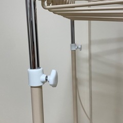 スラックスハンガー　高さ調節可能の画像