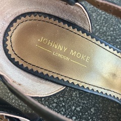 K2509-429 JOHNNY MOKE パンプス 本革 7.5センチヒール サイズ37 23.5cm キズ汚れ有りの画像