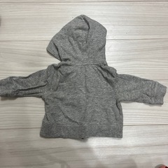 グレー フード付きトレーナー 60-70の画像
