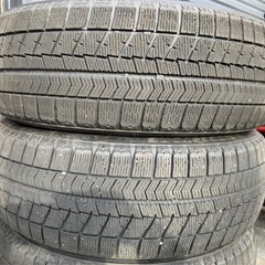 中古スタッドレス4本　BRIDGESTONE BLIZZAK VRX 2019年製　185/60R15の画像