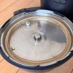 【明日廃棄予定】アイリスオーヤマ　電気圧力鍋の画像