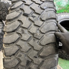 BFグッドリッチ KM 305/70R 16の画像