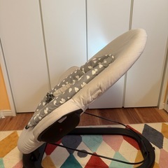 ストッケ　ステップス　バウンサー　らいとライトグレーの画像