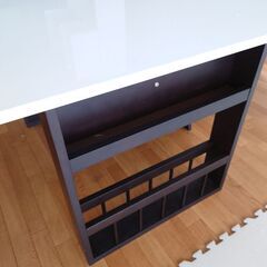テーブル（どこで購入したものかは不明）の画像