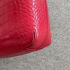 ラコステ好き必見！型押しバッグの画像