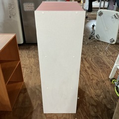 オシャレ🌷カラーボックス収納家具3段ボックスラック収納ボックス木製収納ラック扉付き🚪剥がれあり💦ピンク白の画像