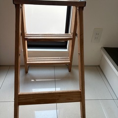 アンティーク脚立の画像