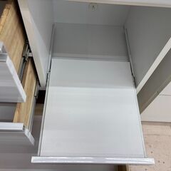 リユースのサカイ栃木店★ジモティ割あり★  食器棚 ホワイト×ブラック W104.5×D44×H187.5 クリーニング済み TC10855の画像
