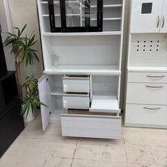 リユースのサカイ栃木店★ジモティ割あり★  食器棚 ホワイト×ブラック W104.5×D44×H187.5 クリーニング済み TC10855の画像