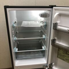 超美品 新品 未使用品 TCL CRB126AH ノンフロン冷凍冷蔵庫  中古 126L 右開き 2ドア グレー 2025年製 【糸島市内 送料無料】88274-1-050の画像
