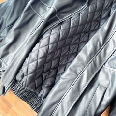 フェイクレザージャケットの画像