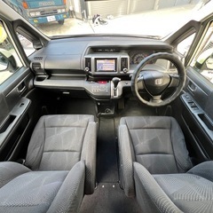 ステップワゴンスパーダ！人気のホワイト！内外装仕上済！車検R8.3まで！ 2年付も可能！の画像