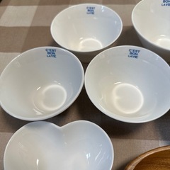 商談中★
白い食器の画像