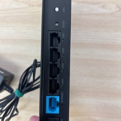 ELECOM Wi-Fiルーター WRC-1167GHBK2-S 古めの画像
