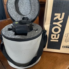 京セラRYOBI（リョービ）レーザー　墨出器 LL-50 水平垂直ライン照射の画像