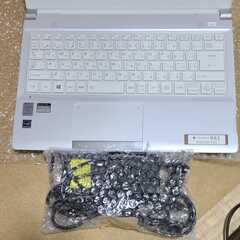 東芝 dynabook＜R83＞PR83PWP Core i7-4710MQ 2.5GHz 8GBの画像