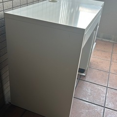 机の画像