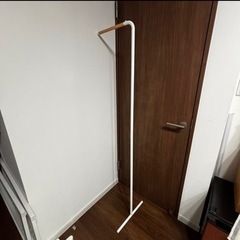 tower 壁掛けスリムコートハンガー　ラックの画像