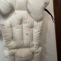 アップリカ　ベビーカー　クッション付きの画像