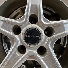205/60R16 スタッドレス　プリウスアルファ　アルファード等　ダンロップ　ウインターマックスWM02の画像