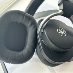 YAMAHA スタジオモニターヘッドホン  HPH-MT8 の画像