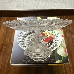 曽我ガラス製ケーキスタンドの画像