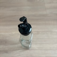 ガラスオイルボトルの画像