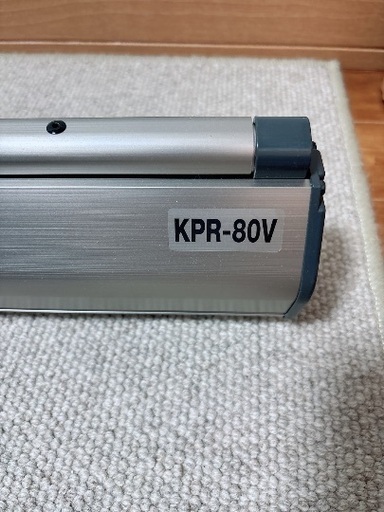 ほぼ新品！日本製プロジェクタースクリーン　使用回数2回
