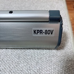 ほぼ新品！日本製プロジェクタースクリーン　使用回数2回の画像