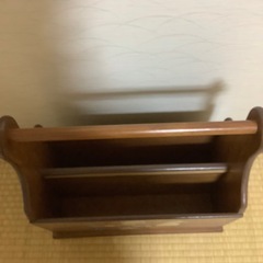 ハンドメイド木製マガジンラックの画像