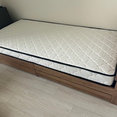 新品　未使用　シングルベッドの画像
