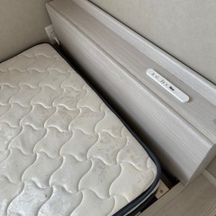 シングルベッドマットレス付き　の画像