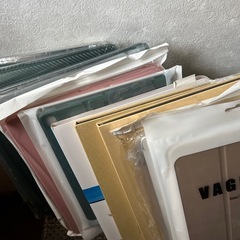【新品】タブレットケースなど　10点　まとめ売り　ブルーライトカット　　ガラスフィルム　SONY ロケーションフリー　タブレットケース　パソコンケース　マックブックエアー用 保護 カバー 薄型 軽量 耐衝撃 滑り止め 保護ケース　タブレットカバー　の画像